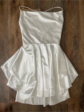 Source Unknown White Satin Backless Tiered Mini Dress